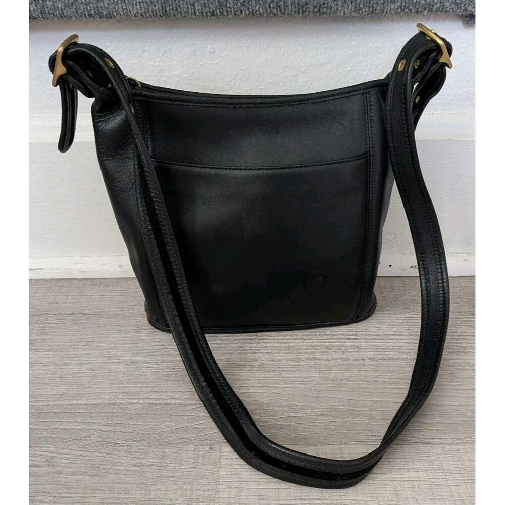 Vintage Coach 9816 Slim Duffle Medium Size Black Leather Crossbody Shoulder Bag